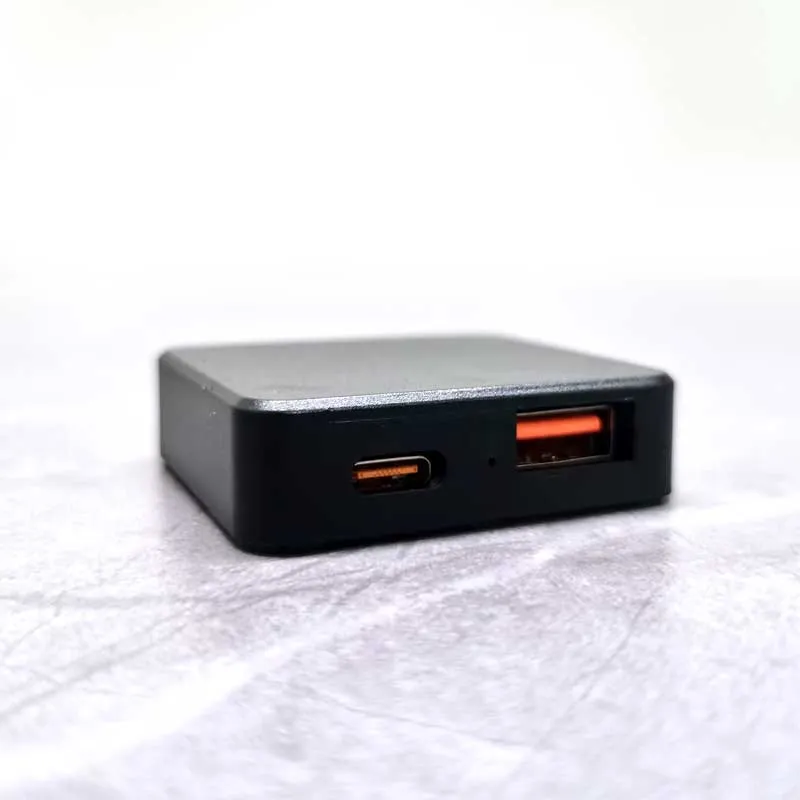 Solar Controller Solar Panel Voltage Stabilizer Battery Current Voltage Inverter with QC 2.0 3.0 USB-C Type-C PD 2.0 3.0 Output.