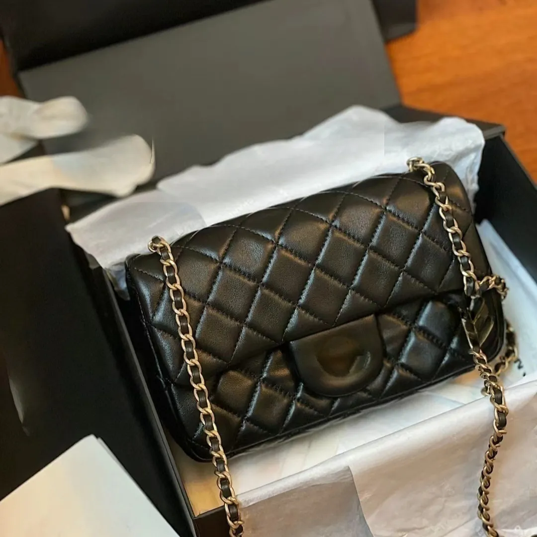 FLAP BAG 20CM KHAKI LAMBSKIN GOLD HARDWARE