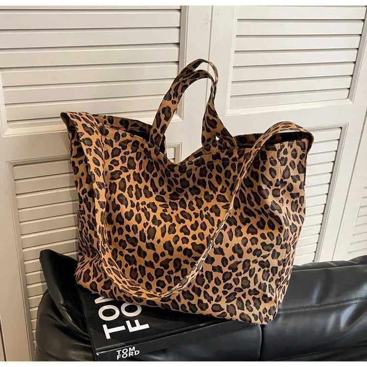 DHgate.com:Leopard Print Tote Bag: Large Capacity, Classic