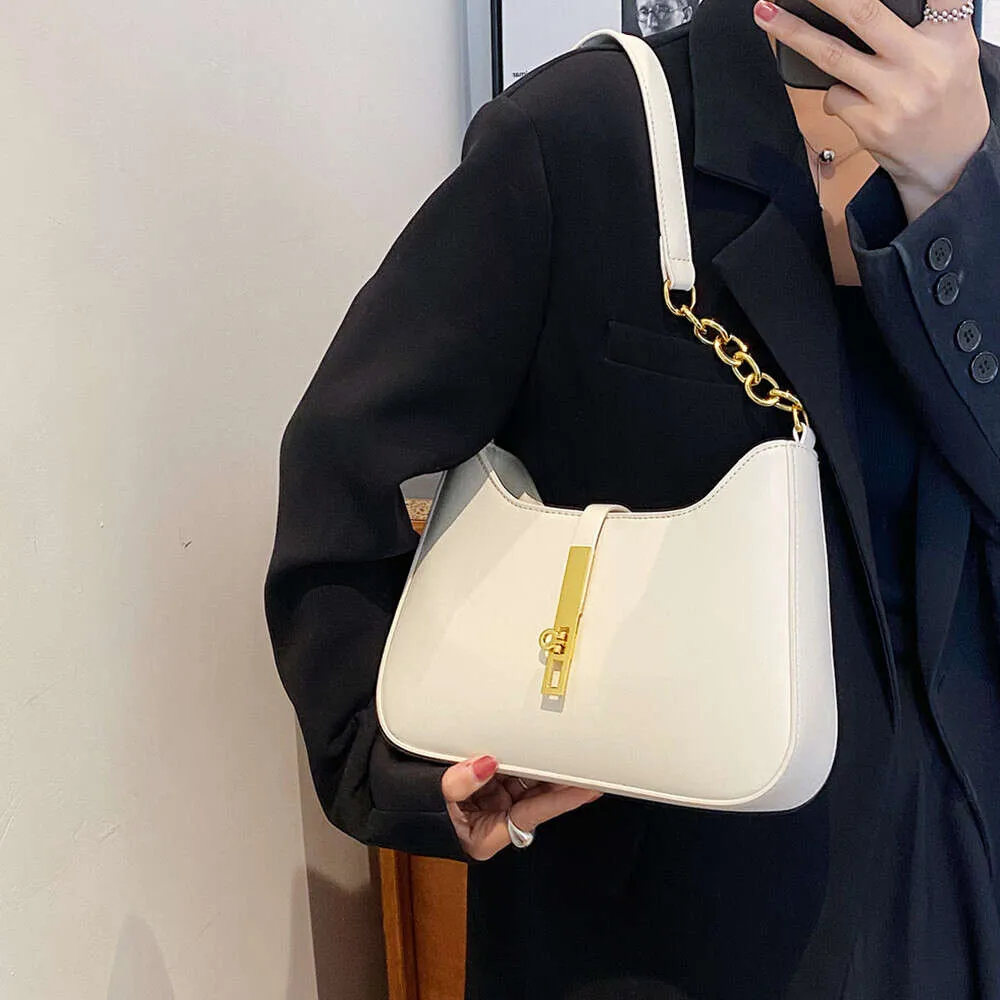 2024 Trend Designer Half Moon Underarm Side Simple Black Shoulder Bag For Women High Quality PU Leather Handbag And Purse By Toptrends H6.14 39 From Swissmilitary 23.38 DHgate.Com