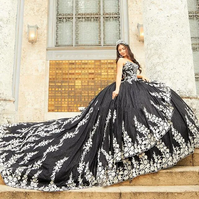 Black Mexican Quinceanera Ball Gown Dress Sweetheart Sequined Appliqu Lace-up Back Court Train from Dhgate Quinceanera Dresses - price 192.33 Black Mexican Quinceanera Ball Gown Dress Sweetheart Sequined Appliqu Lace-up Back Court Train from Dhgate Quinceanera Dresses - price 192.33