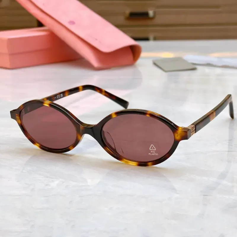 Plastic Frame Oval Sunglasses with UV400 Protection Women main image 4