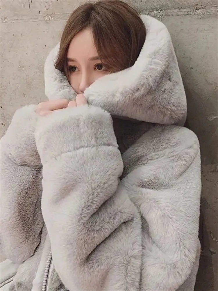 DHgate.com:Cozy Rabbit Fur Hooded Jacket: Plush Faux Fur DHgate.com:Cozy Rabbit Fur Hooded Jacket: Plush Faux Fur