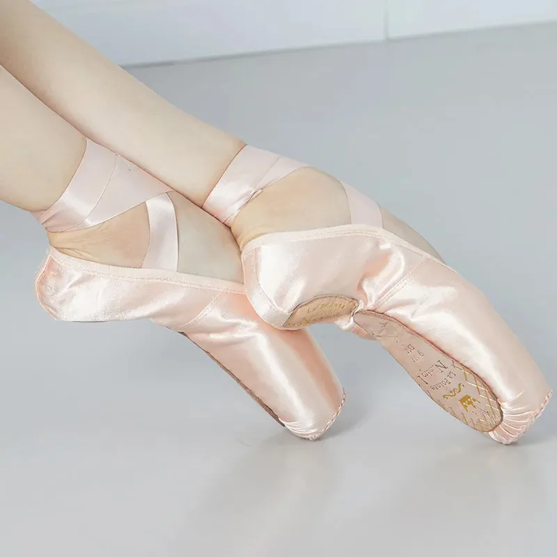 Sansha La Pointe Collection Ballet Dance Shoes Articulated Leather Sole Sturdy 3 4 Handle Lace Detailing For Girls And Women NO1HSL 240614 From Longda009 81.15 DHgate.Com