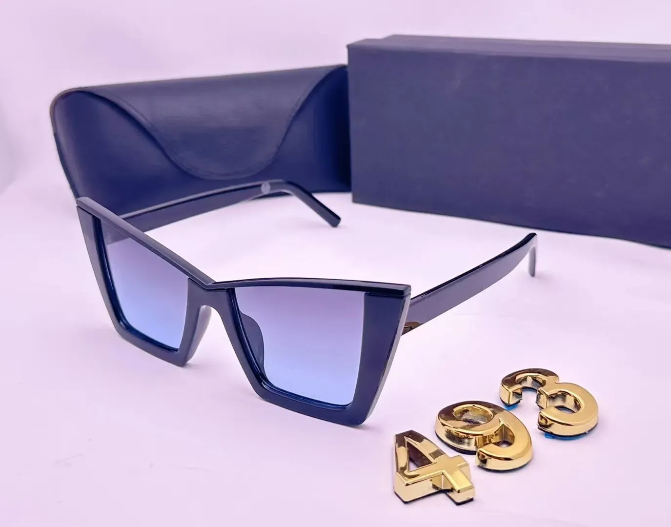 Oversized Square Polarized Sunglasses with UV400 Protection Sbbb3cdf2125744998f534bd3b8713  main image 2