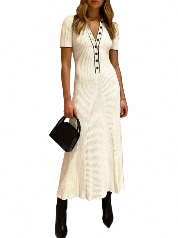 Elegant Ribbed Knitted Maxi Dress