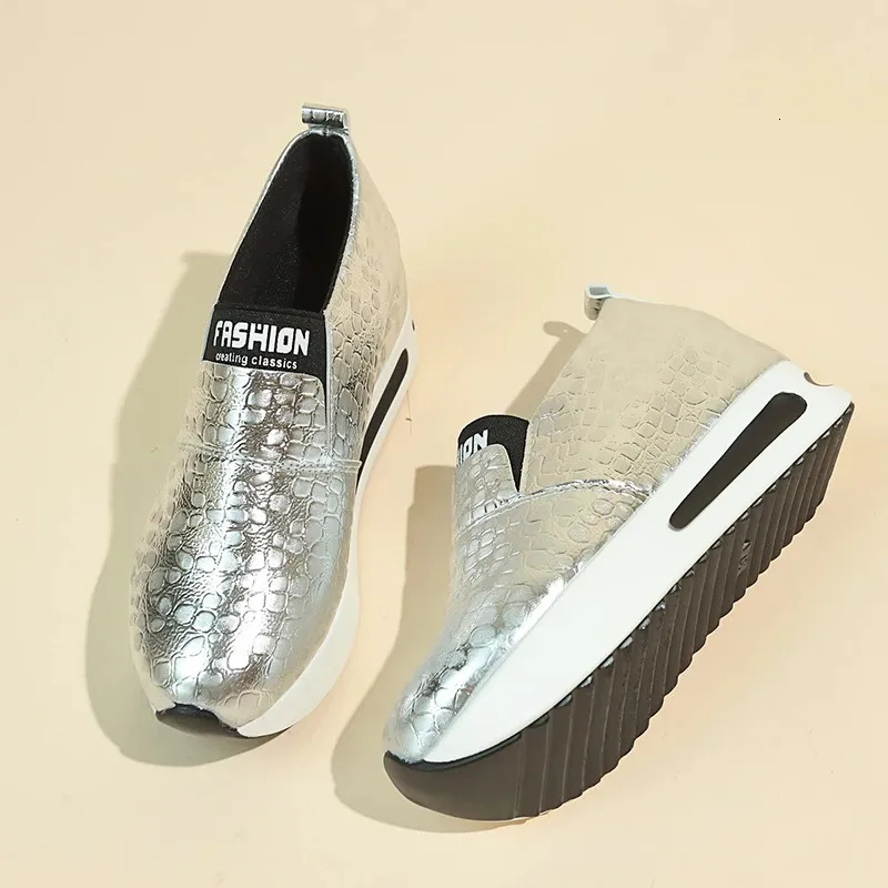 Women's Hidden Heel Platform Sneakers Lightweight Slip-on Loafers_voghion.com