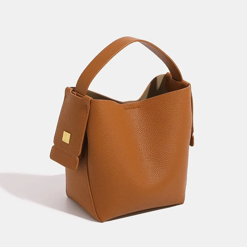 DHgate.com:Trendy Bucket Bag for Women - Small Leather