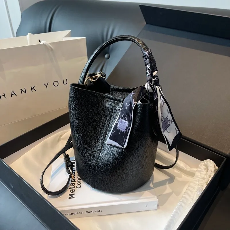 DHgate.com:Chic Bucket Shoulder Bag - Trend, High Quality PU