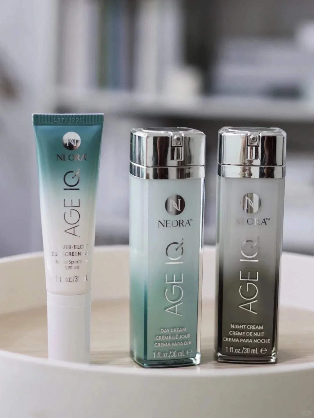 ネオラ NEORA デイクリーム ナイトクリーム 2本セットネリウム　アメリカ ネオラ NEORA デイクリーム ナイトクリーム 2本セットネリウム