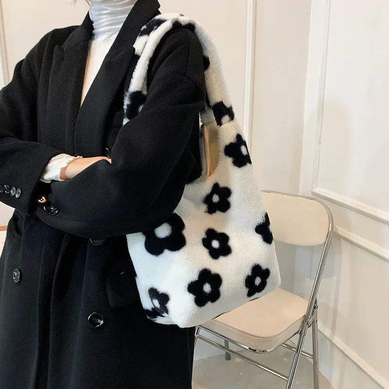 OSALADI Flower Print Plush Hobo Bag - Fluffy Shoulder Bag, Crossbody, Or Clutch For Women (30x20x5 Cm)