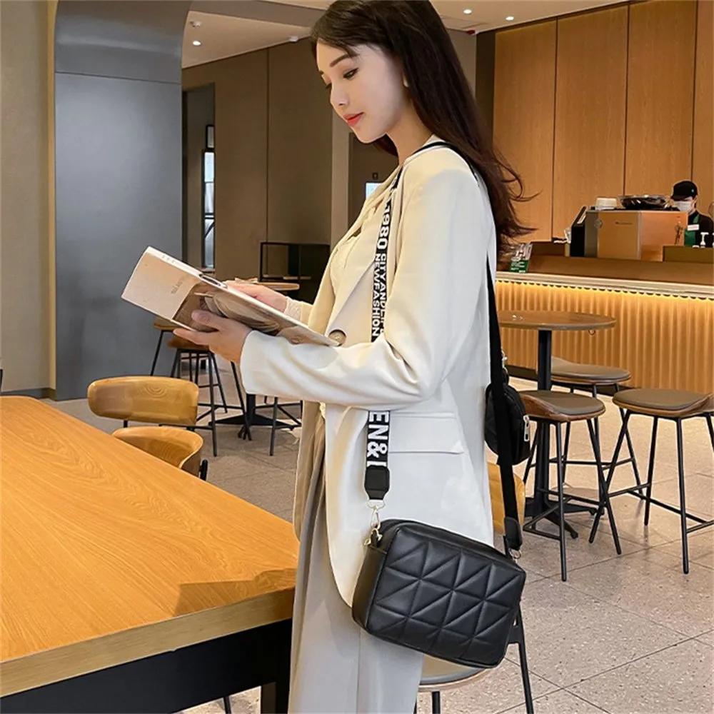 ショルダーバッグ・ポシェット [4OUR B] Flap Rope Shoulder & Cross Bag (White) lola mae Quilted Crossbody Bag, Medium Lightweight Shoulder