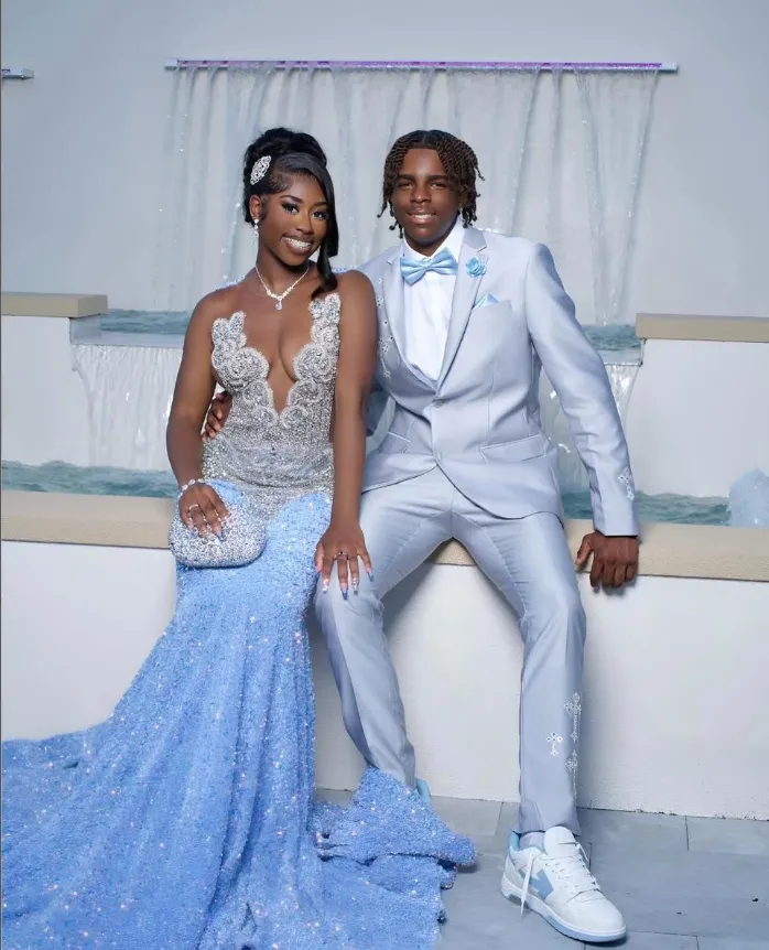 Sparkling Diamante Mermaid Prom Dress 2024 Ice Blue Crystal Beaded Embellished Sequins Black Girls Birthday Party Prom Dresses