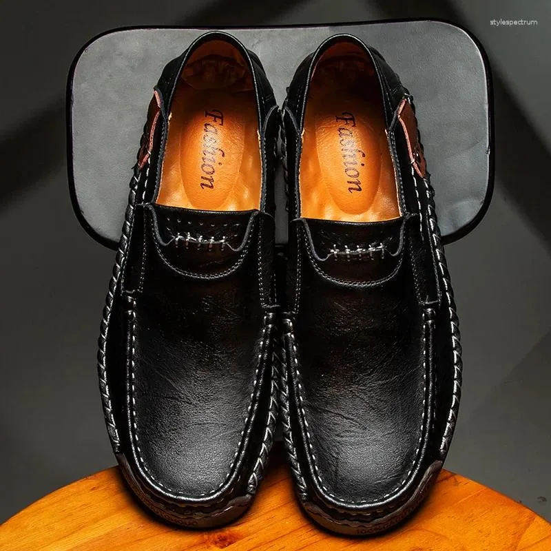 Casual schoenen van een bekend merk voor heren, handgemaakte luxe loafers van echt leer, outdoor sneakers voor mannen, mocassins voor heren._voghion.com