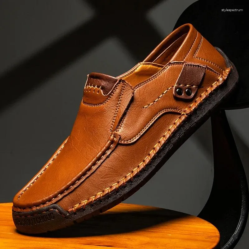 Casual schoenen van een bekend merk voor heren, handgemaakte luxe loafers van echt leer, outdoor sneakers voor mannen, mocassins voor heren._voghion.com