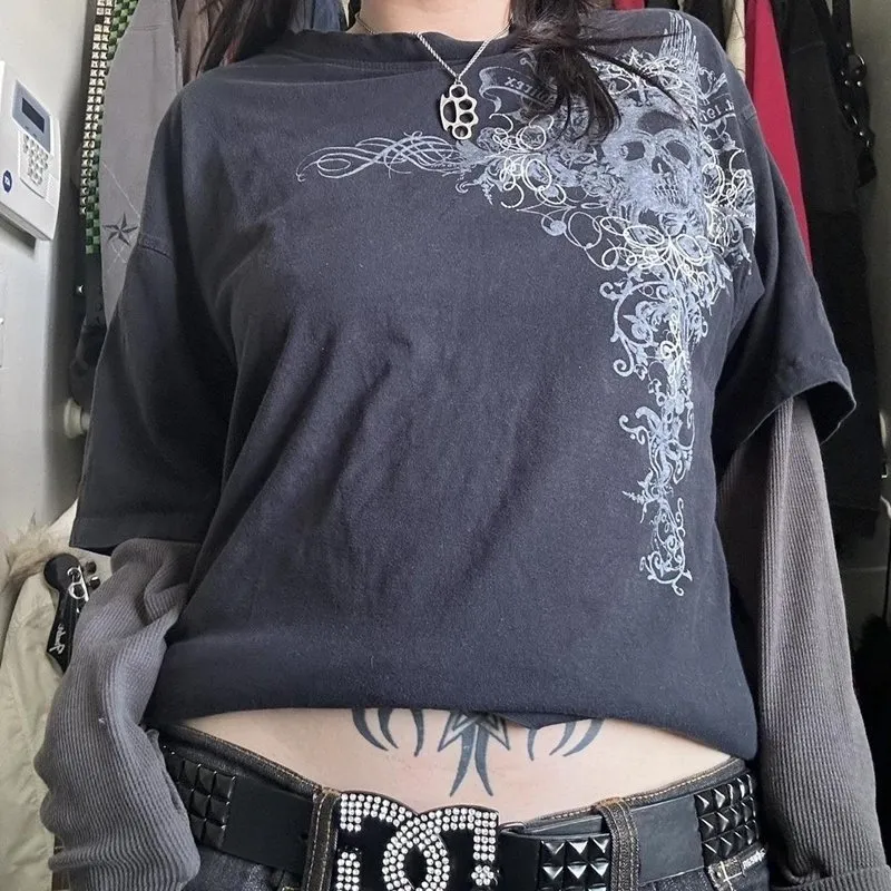 Y2K Cyber Grunge Cross-Print T-shirt: Retro Harajuku Style, Gothic Mall Goth Long-Sleeve Top Y2K Cyber Grunge Cross-Print T-shirt: Retro Harajuku Style, Gothic Mall Goth Long-Sleeve Top