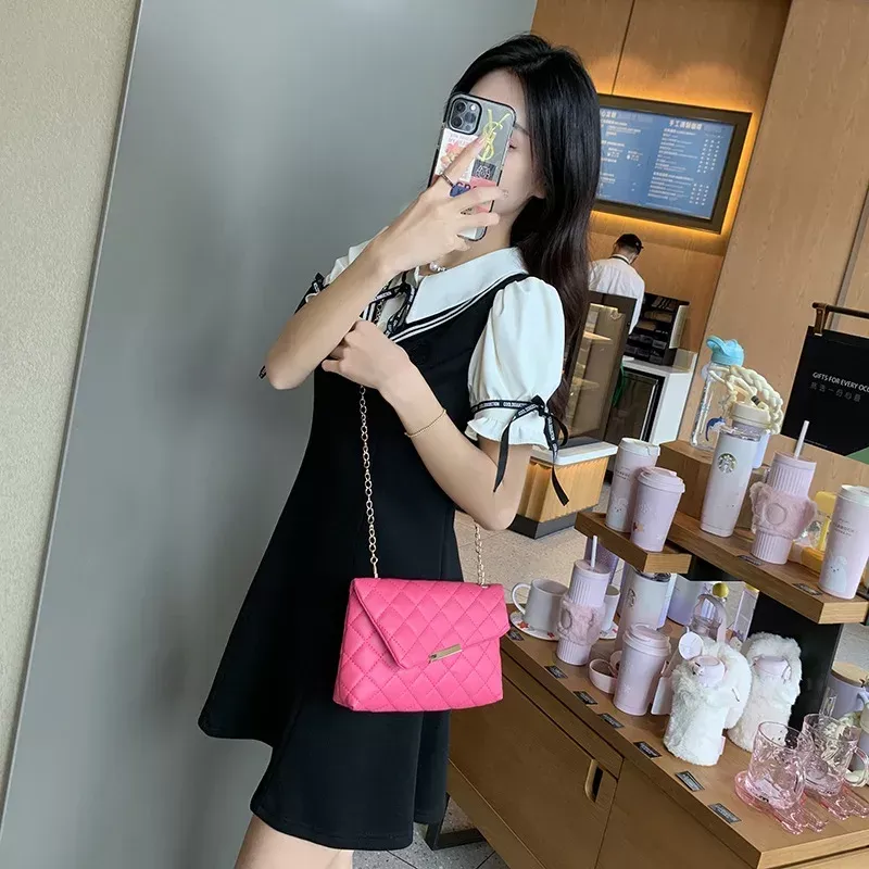 DHgate.com:Embroidered Chain Crossbody Bag: Stylish Small DHgate.com:Embroidered Chain Crossbody Bag: Stylish Small