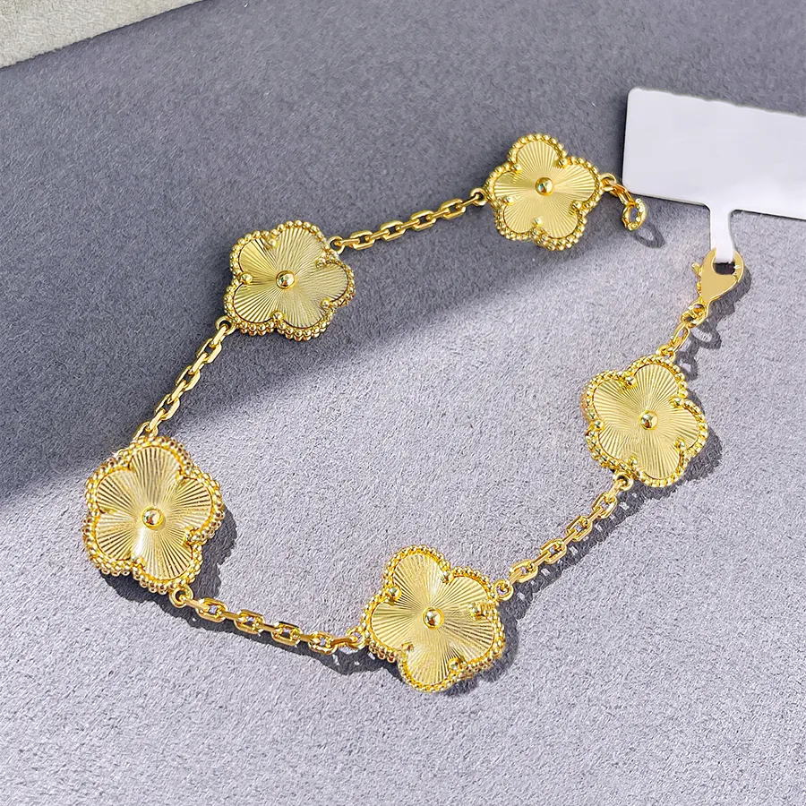 Clover Bracelet For Men and Women Luxury 18K Gold Silver