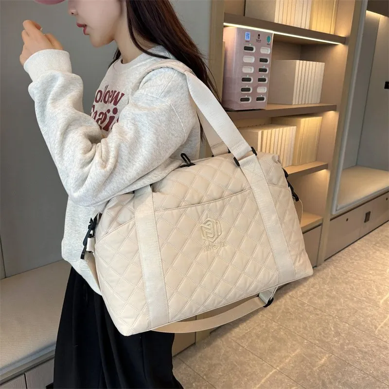 DHgate 2024Waterproof Nylon Travel Duffle Bag for Women Sports Gym Tote with Large Capacity Bags Luggage Accessories