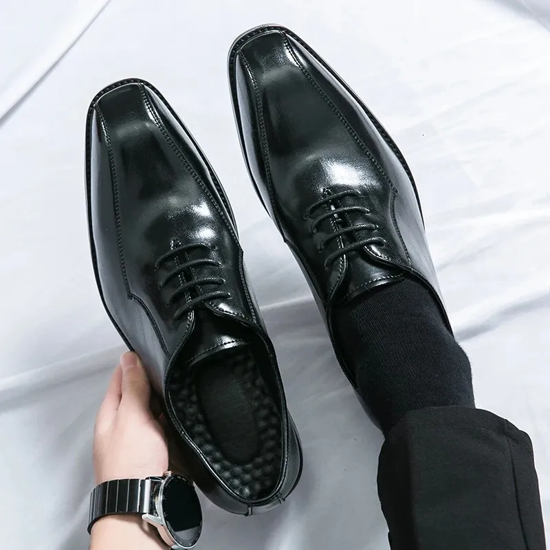 Save Big on Bulk Men's Pointed Toe Dress Shoes Black Leather Oxford Shoes  For Men Point Toe Formal Dress Shoes, Business Casual, Size 38 46 Best 
