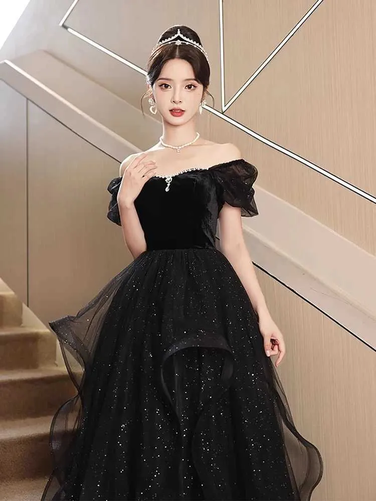 Black Tulle Evening Dress with French Beading Square Collar Ball Gown for Formal Prom and Banquet from Dhgate Runway Dresses - price 39.49 Black Tulle Evening Dress with French Beading Square Collar Ball Gown for Formal Prom and Banquet from Dhgate Runway Dresses - price 39.49