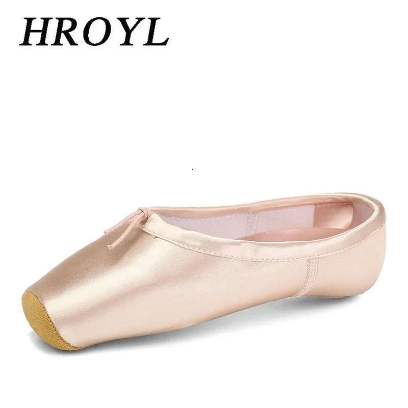 Dance Slippers Pointe Shoes Ballet Amazon Bloch Dramatica II - Main Image
