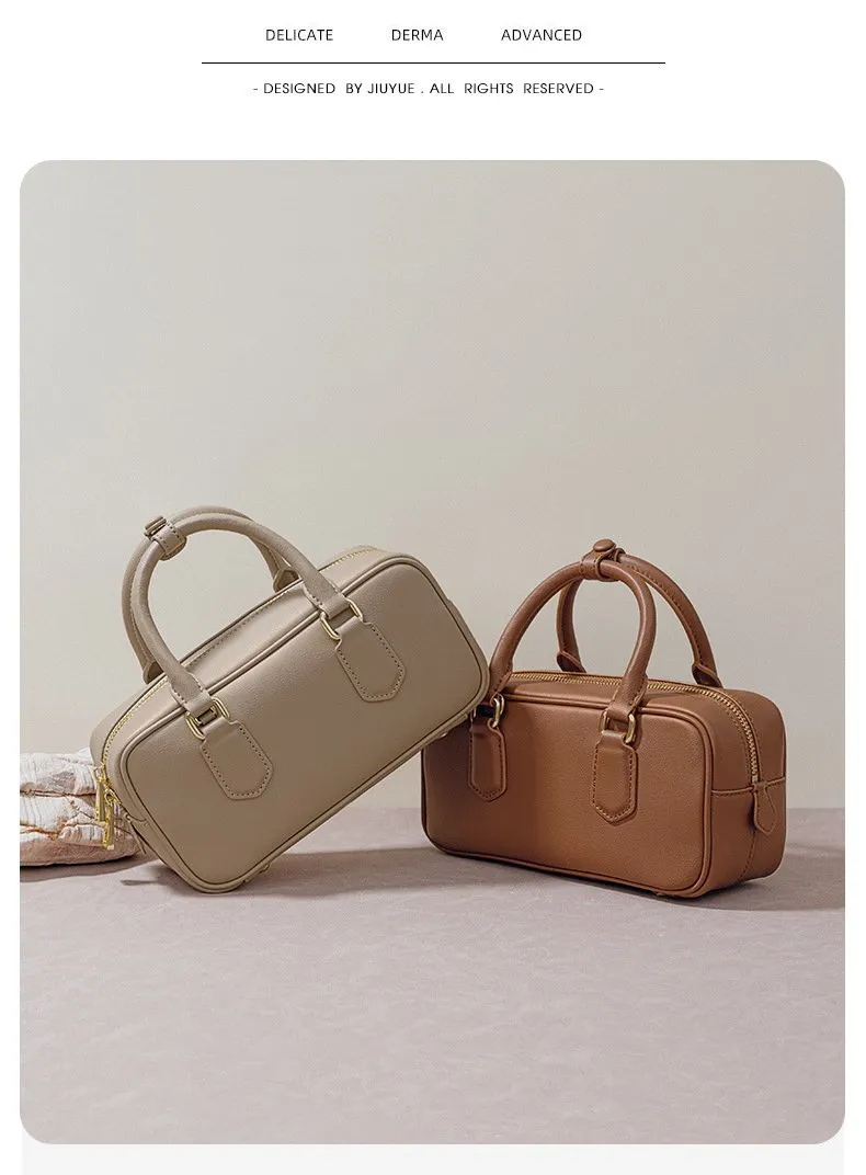 バッグ Leather Boston Bag with Soup Acce MWBFAEA01CO001_01?$plp-small$