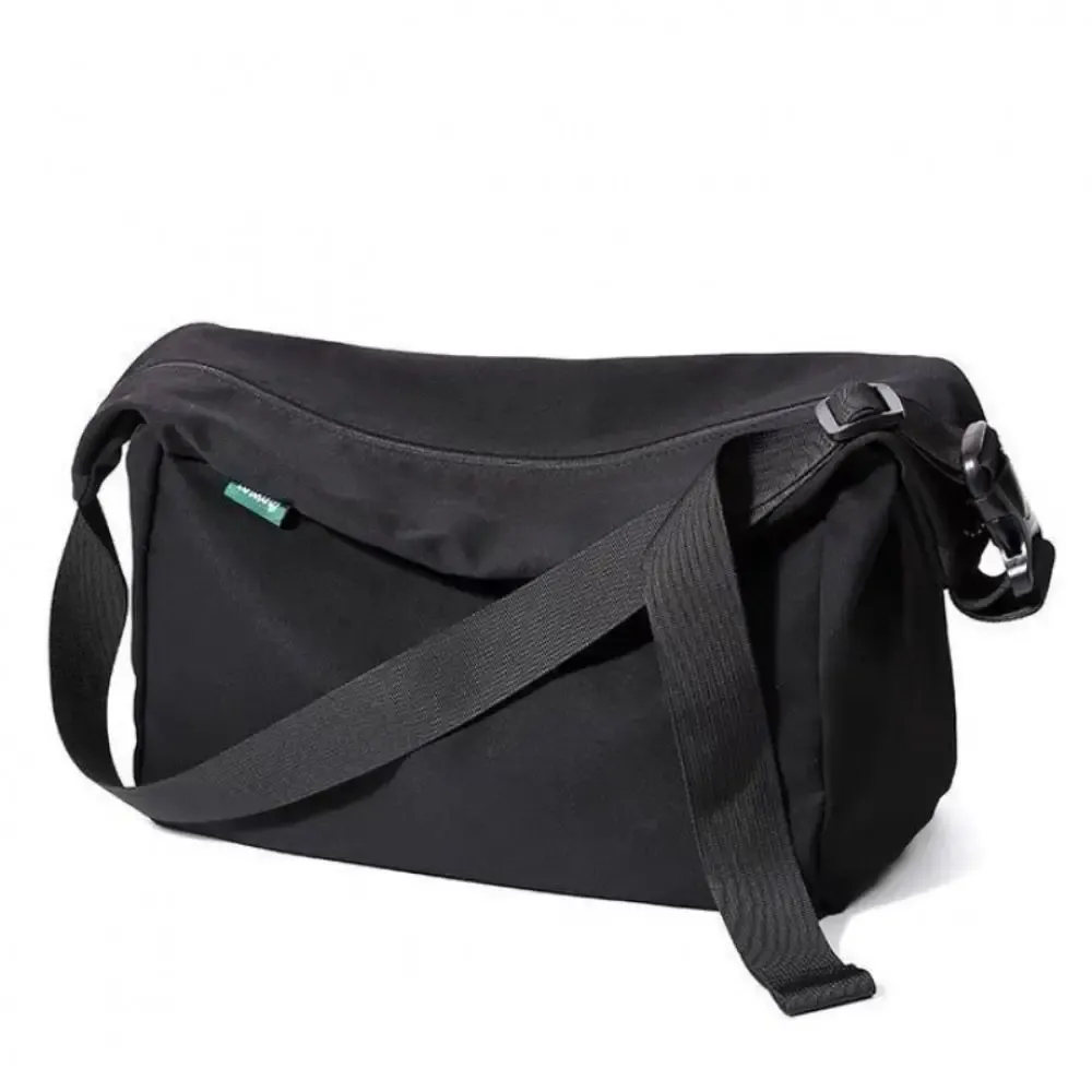 Falcon Messenger Bag - Shoulder Bag/Cross Body/Satchel/Laptop Bag - Black - FI2568