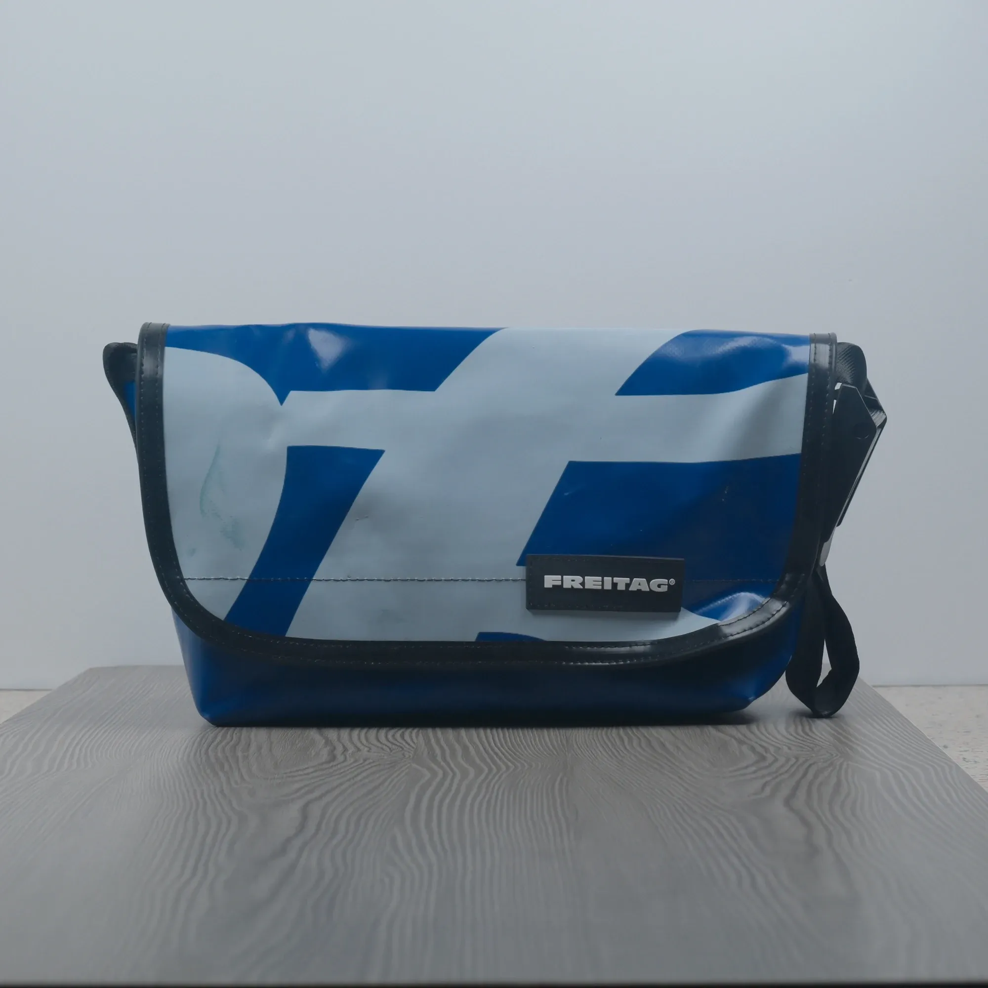 DHgate.com:Freitag F41 HAWAII FIVE-O Menger Single Shoulder DHgate.com:Freitag F41 HAWAII FIVE-O Menger Single Shoulder
