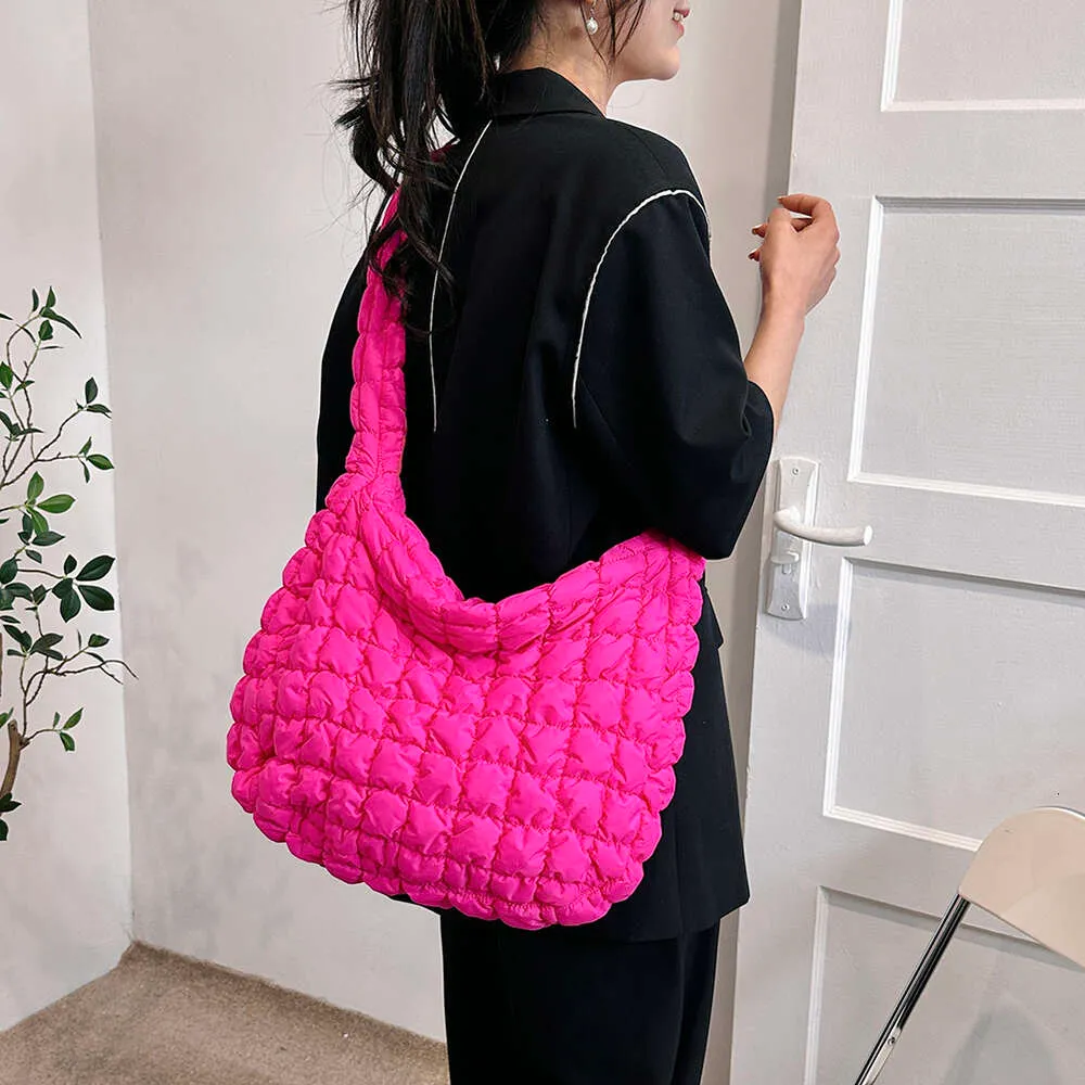 【Anyone more】Cloud Quilting Cross Bag DHgate.com:Plush Quilted Crossbody: Pleated Bubbles Cloud