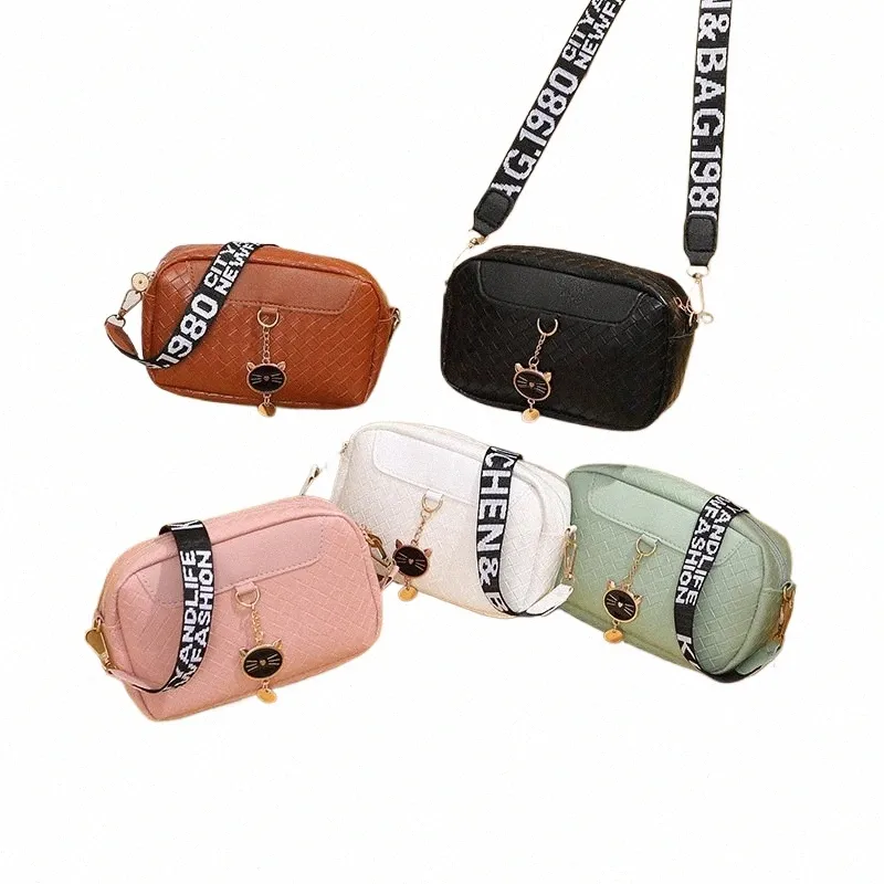 Trendy Embossed Woven Pattern Small Square Camera Bag for Stylish Women