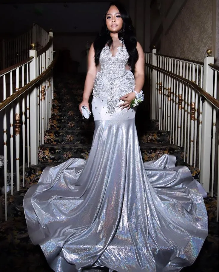 Économisez gros sur les achats en gros de Robe De Sirène Noire: Robe De  Soirée Silver Ivy Diamond Sirène Robe De Bal Brillante Pour Gala, Robe De  Luxe