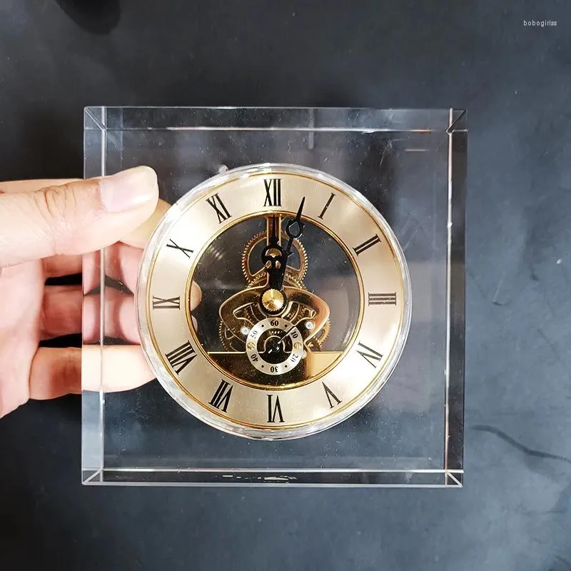 Crystal Silent Table Clock: Luxurious Nordic Elegance for