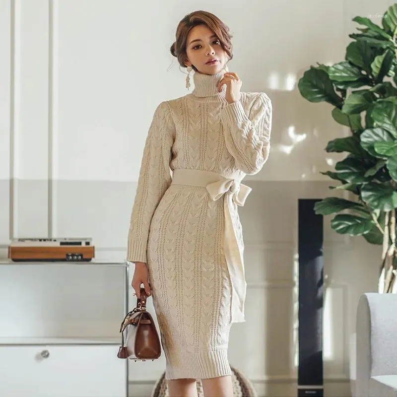 lace white dress long sleeve Zapaka Women Cute White Bateau Short Graduation Dress Long Sleeves Lace-Up Back Commencement Dress with Lace, White / US4
