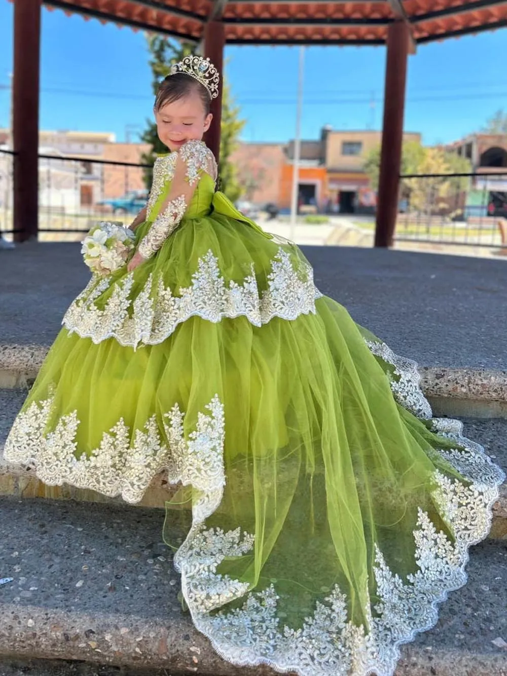 Charming Green Puffy Kids Formal Dresses For Wedding... From Weddingsalon,  $87.14 | DHgate.Com
