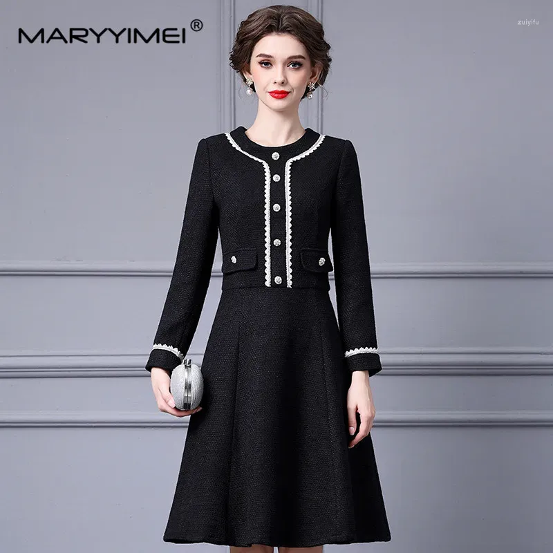 Timeless Round Neck Long Sleeve Black Tweed A-Line Mid