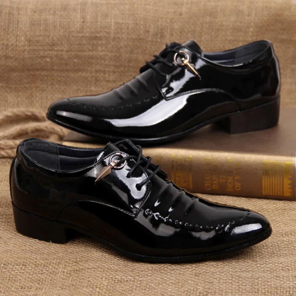 Mens Leather Work Shoes: British Style, Korean Edition, Pointed - Main Image