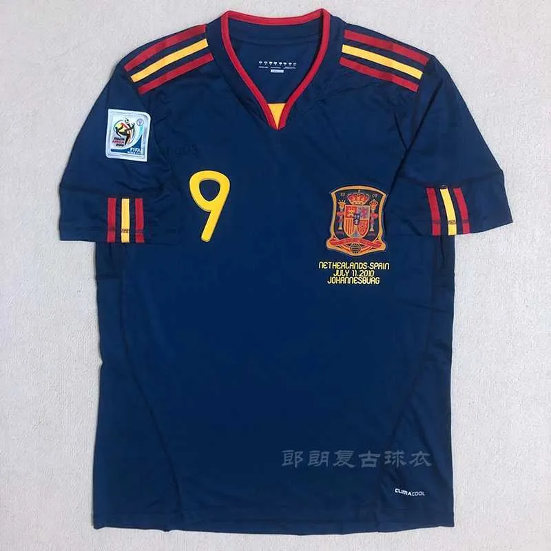 Classic 2010 Away Football Jersey: Spain National Team, Premium