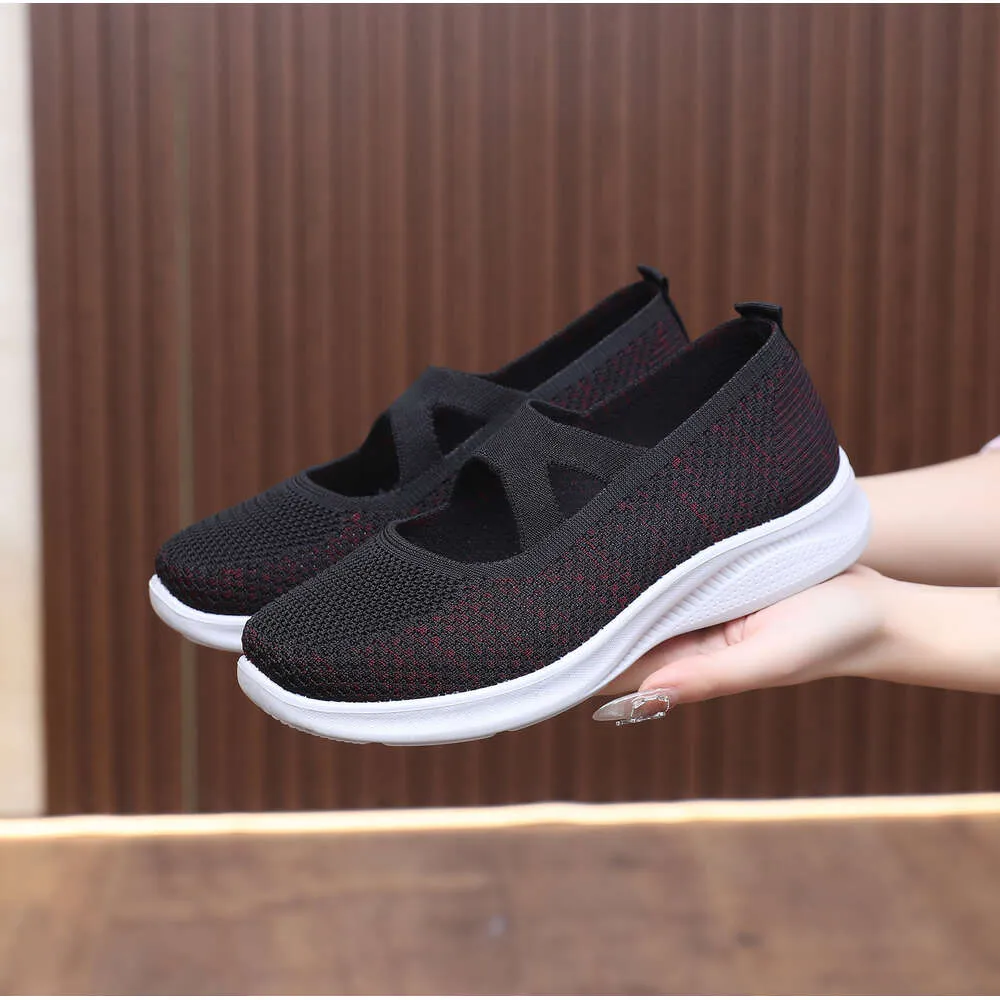 Sport chek non slip shoes clearance