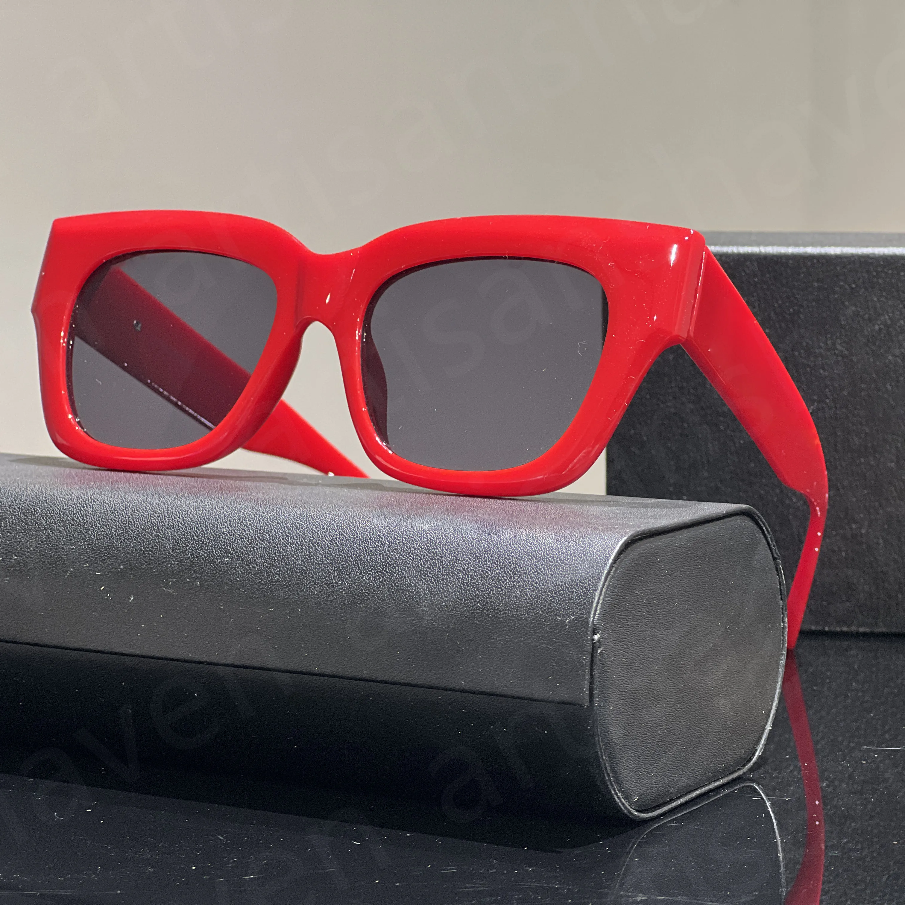 Elegant Red Designer Sunglasses Designer Elegant Fancy Upscale Fashionable Mens Womens Round  main image 3