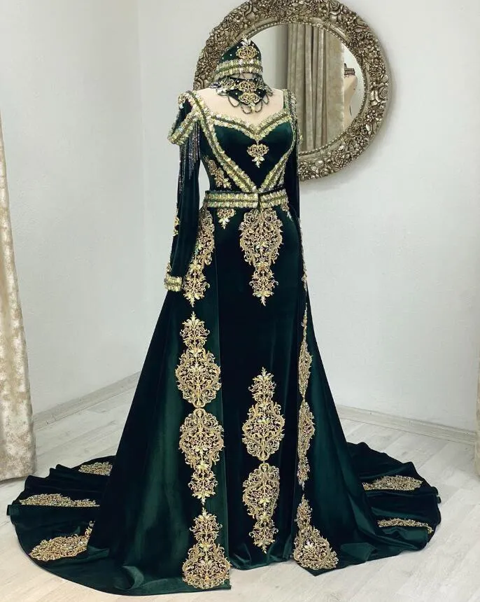 Robes De Bal À Manches Longues: Robe Hunter Green Velvet Caftan