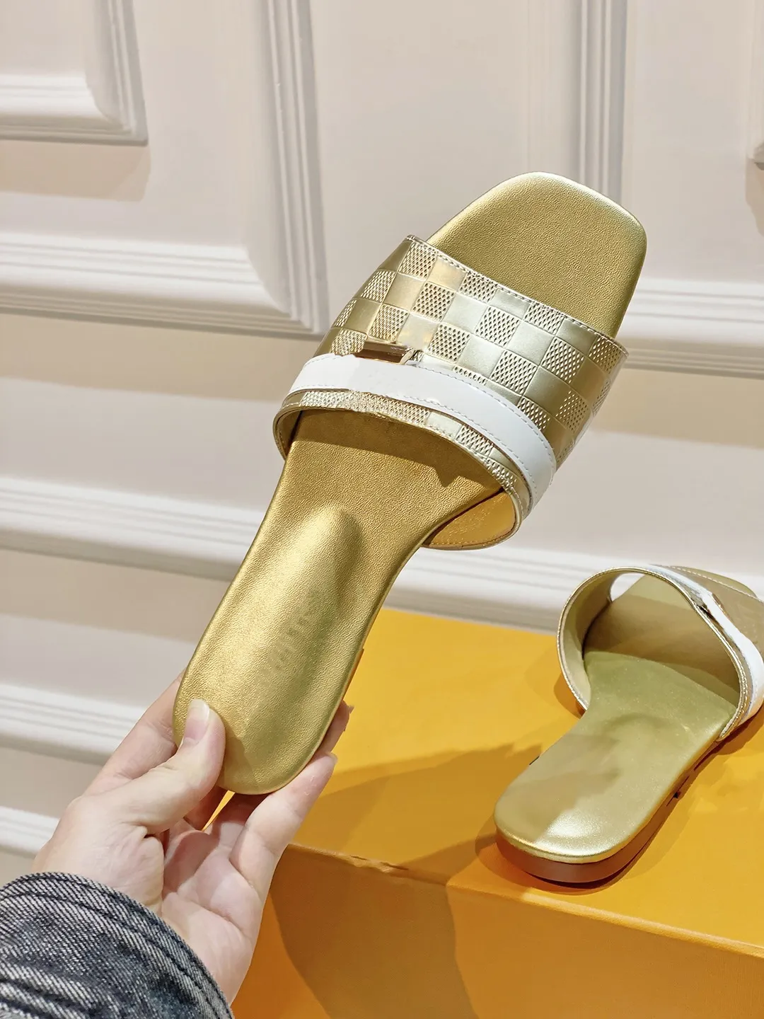 LV Gold Sandal (Size up 1) thumbnail