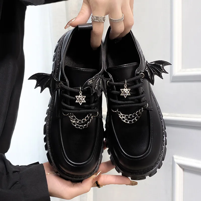 Chunky Black Patent Leather Platform Heels: Lace-Up Gothic  display picture 1