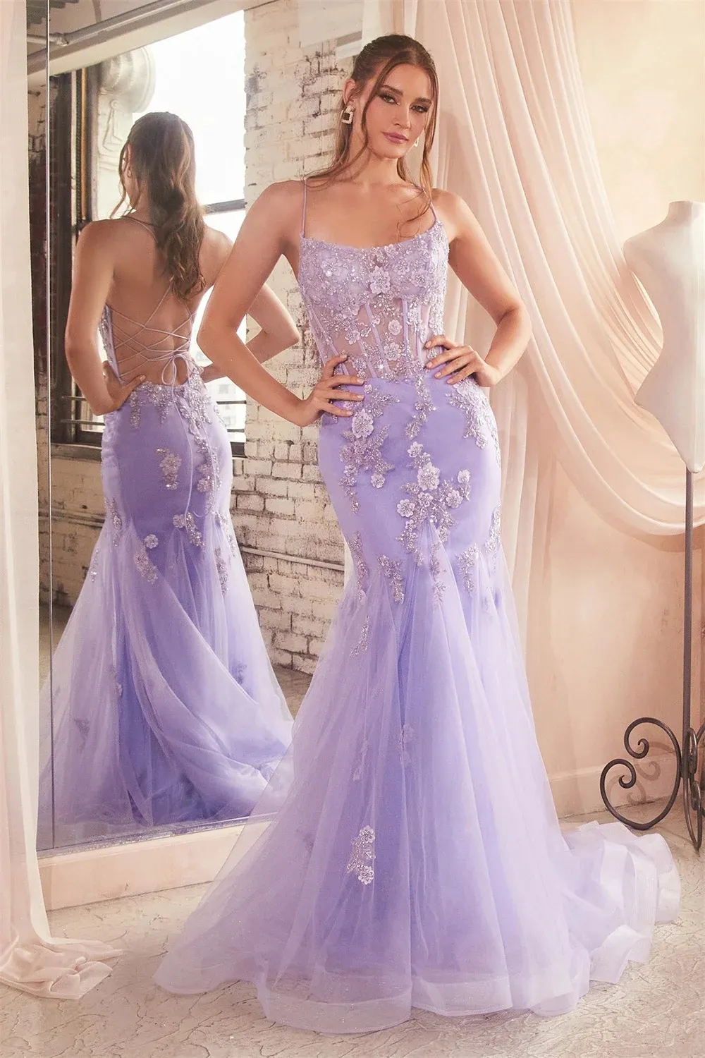 Shimmering Lavender Mermaid Prom Dress Elegant Tulle with Exquisite Lace Beads Embroidery