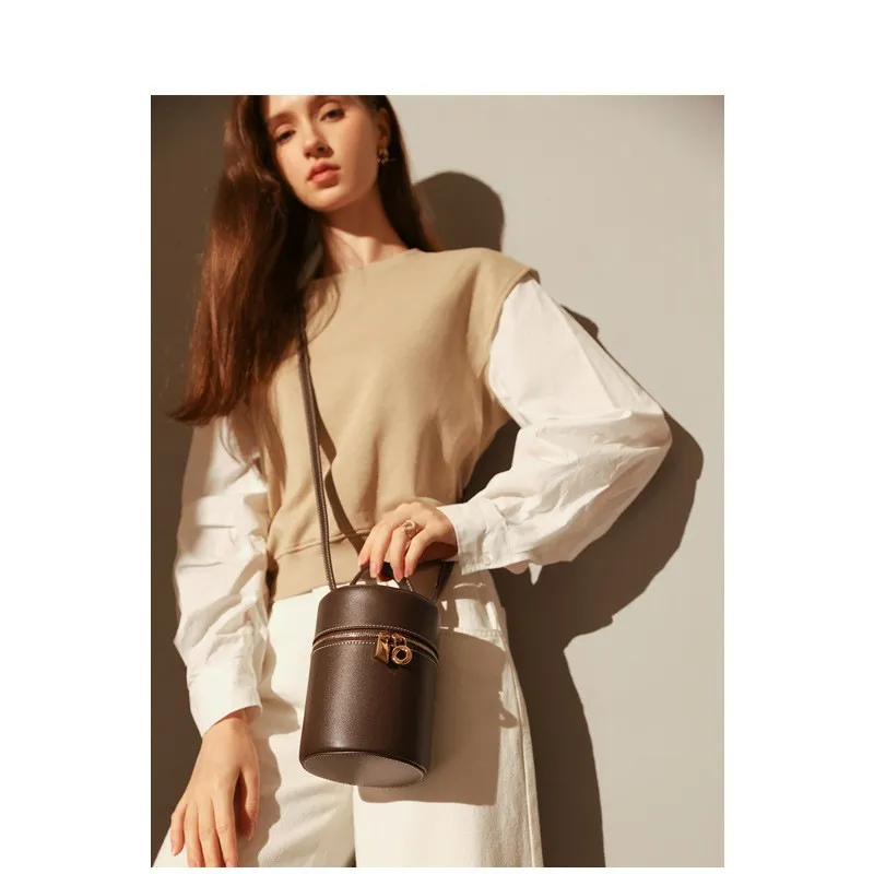 ★DER KOFFER★ BUCKET BAG Amazon.com: Bellroy Cinch Bucket Bag (compact 9 liter