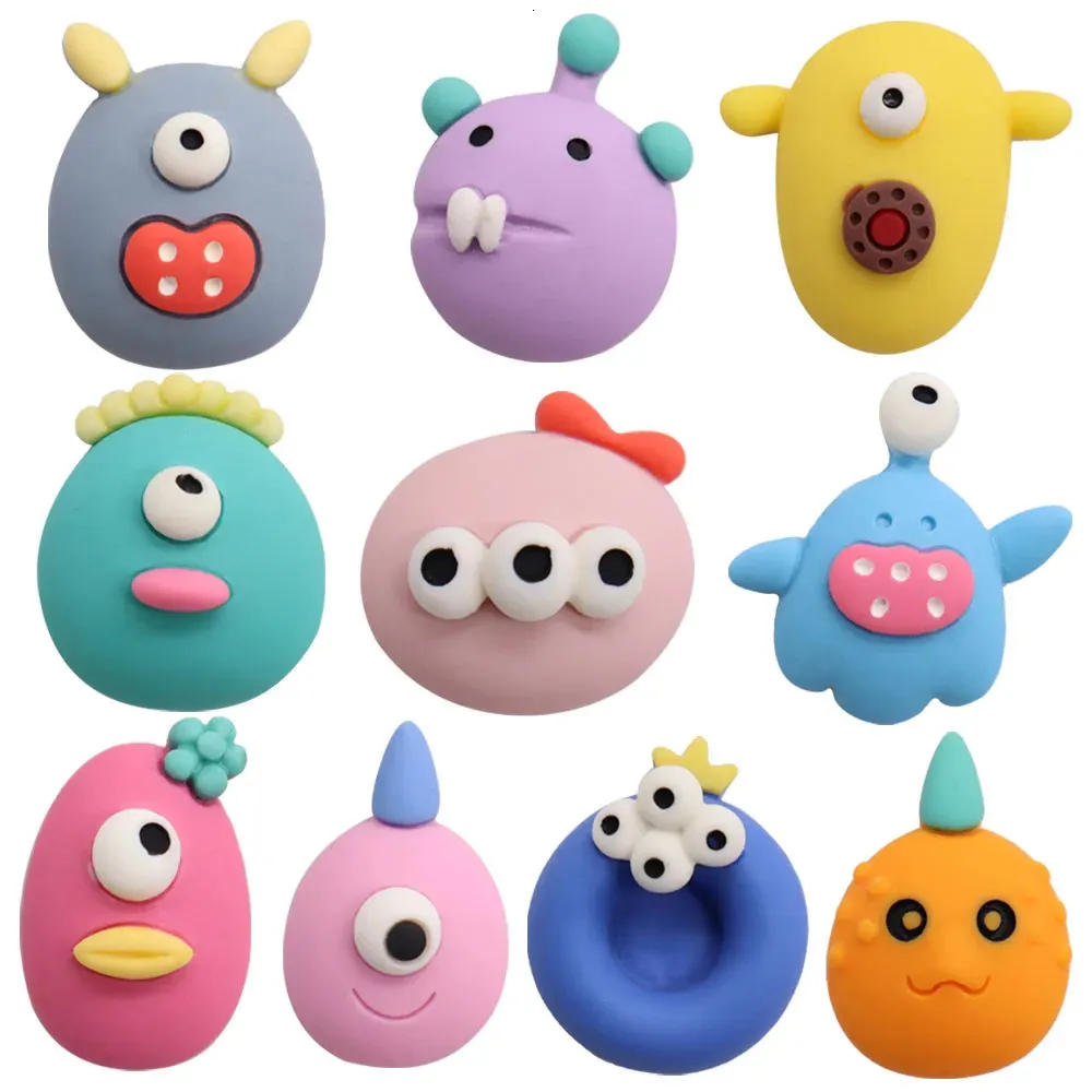 Mix Resin Cartoon Monster Horn Shoe Charms  From Longda02