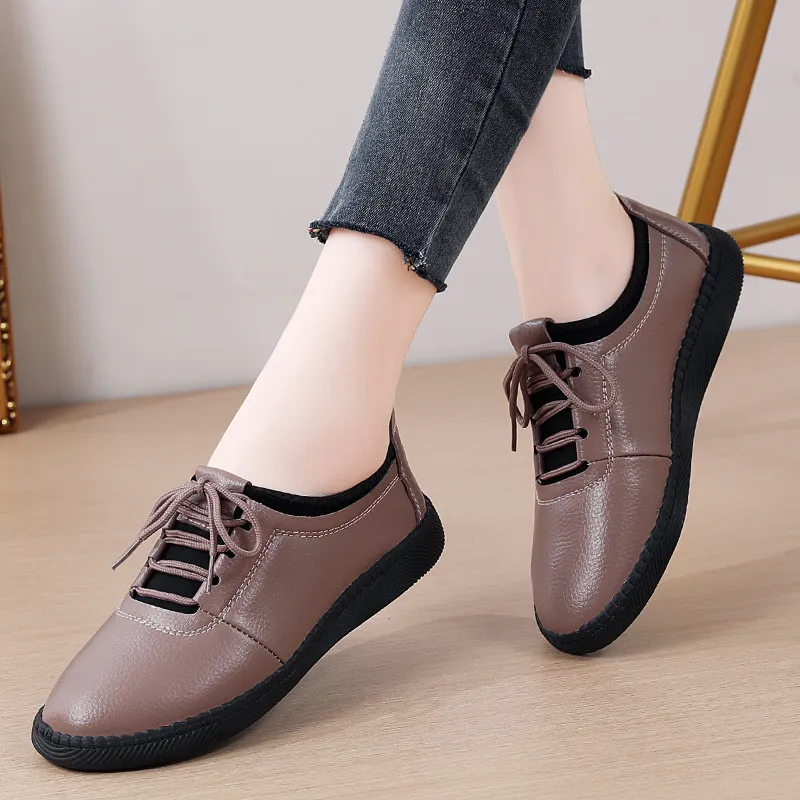 Premium Leather Ladies Casual Shoes Breathable Non Slip Travel Footwear for Women
