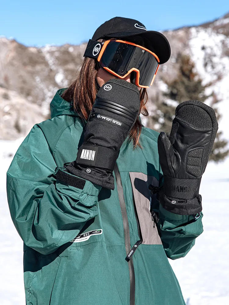 Gloves With Wrist Guards The Best Snowboard Out There Color Guard