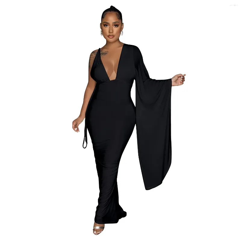 strapless open back dress Dressing Up Black One Shoulder Maxi Dress With Open Back Detail – Club L  London main image 1