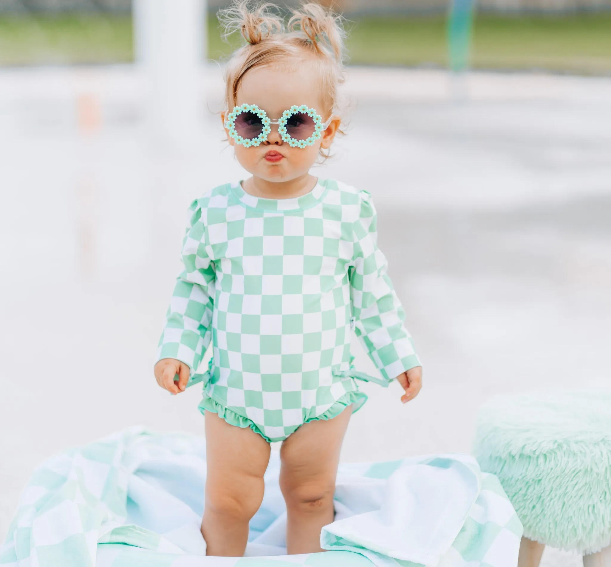 monkini little girl DHgate.com:FOCUSNORM Girls Long Sleeve Checkerboard Ruffle Swimsuit, 2-Piece Plaid Print Bathing Suit for Toddlers 2-4 Years:Sports & Outdoors